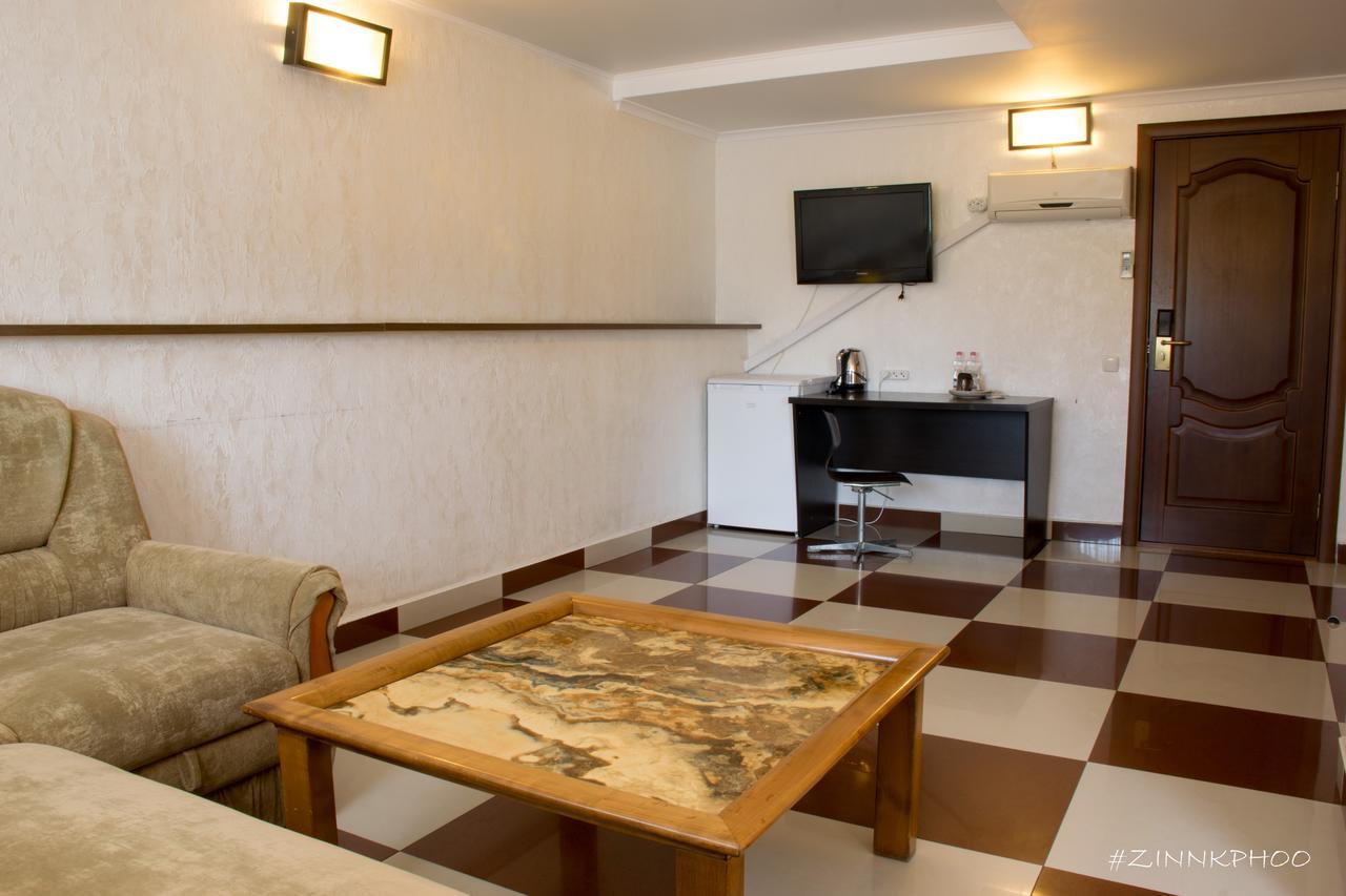 Kedem Hotel Lipiny Екстериор снимка